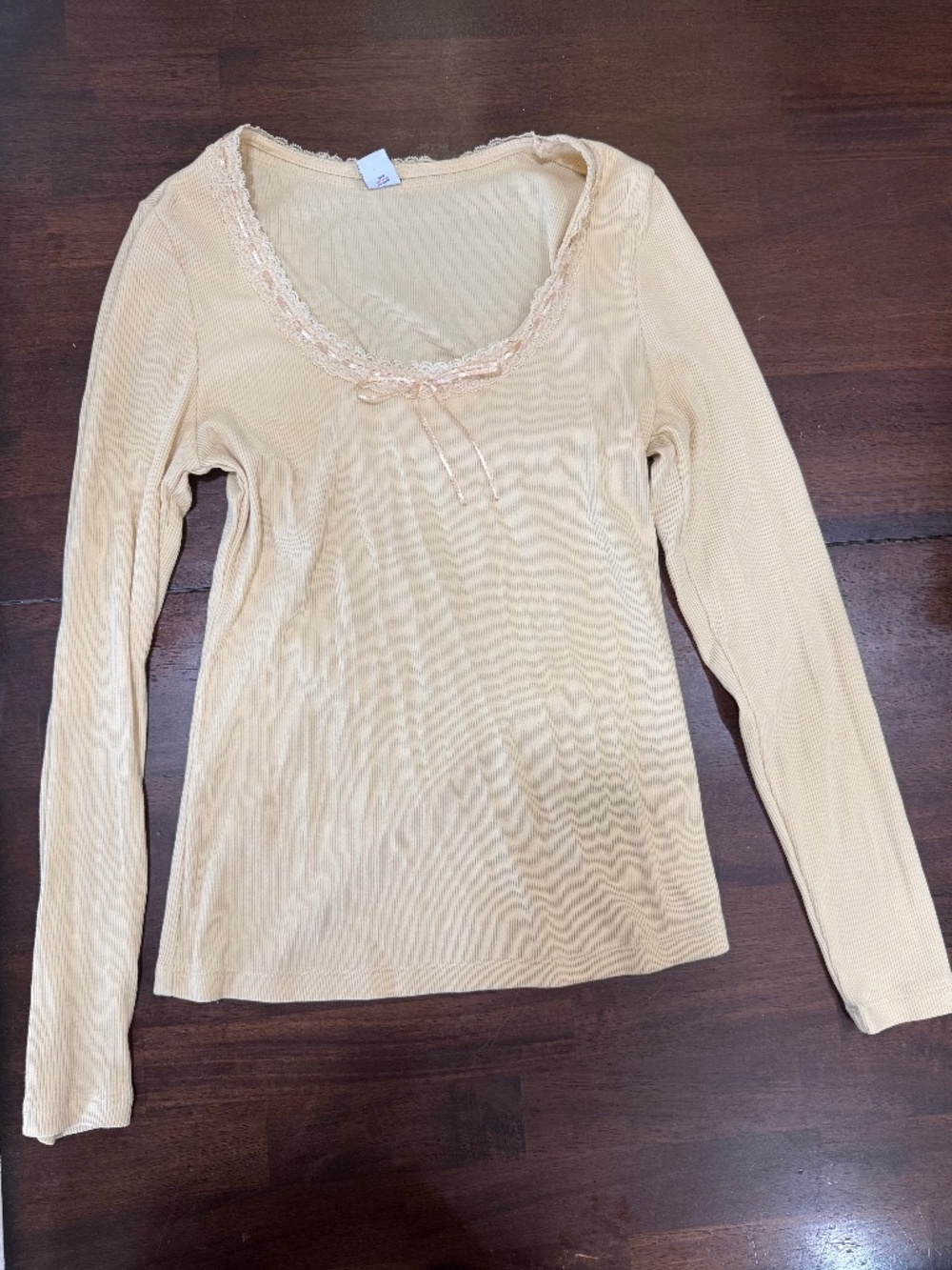 Old Navy Peach colored long sleeve top